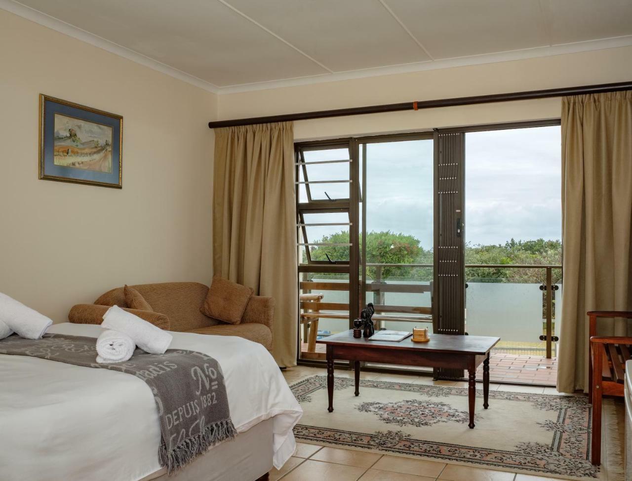 Crowned Crane Hotell Gonubie Eksteriør bilde
